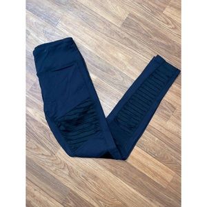 Black Textured Leggings